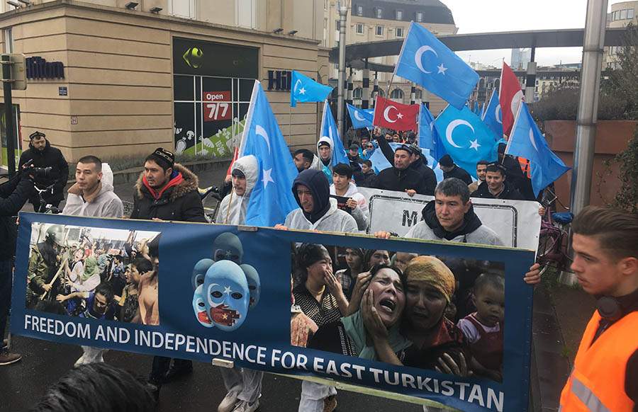 Uygur Turkleri 16a